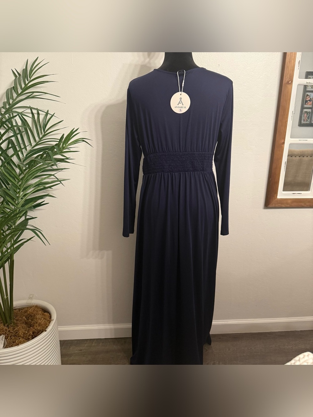 Brand New Women’s Elegant Navy Long Sleeve V-Neck Maxi Dress (Size L) - Picture 2 of 2